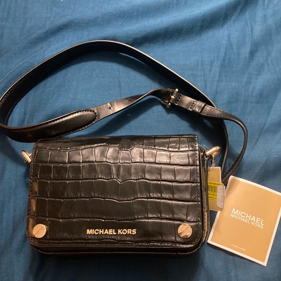 NWT Michael Kors Black Croc Print Crossbody - Picture 2 of 13
